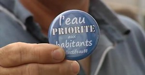 L'eau priorité aux habitants - Badge Collectif Eau 88